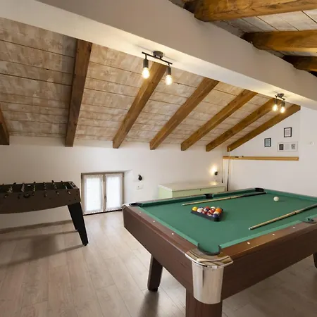 Batelica In Sveti Bartul - Haus Fuer 8 -10 Personen