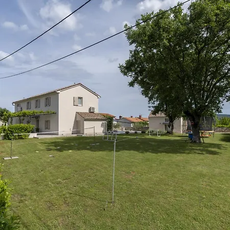 Batelica In Sveti Bartul - Haus Fuer 8 -10 Personen Vila *