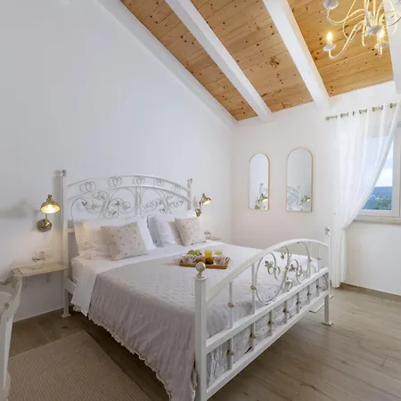 Batelica In Sveti Bartul - Haus Fuer 8 -10 Personen Labin (Istria)