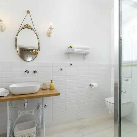 Batelica In Sveti Bartul - Haus Fuer 8 -10 Personen * Labin (Istria)