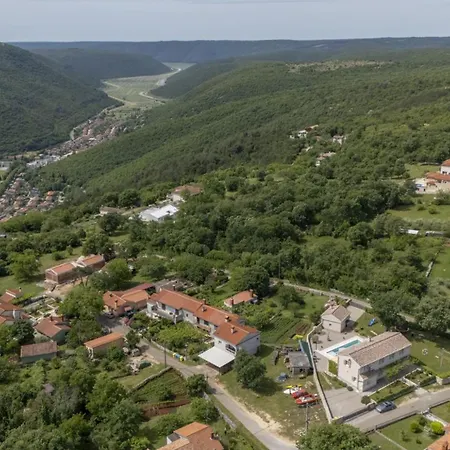 Batelica In Sveti Bartul - Haus Fuer 8 -10 Personen Vila *